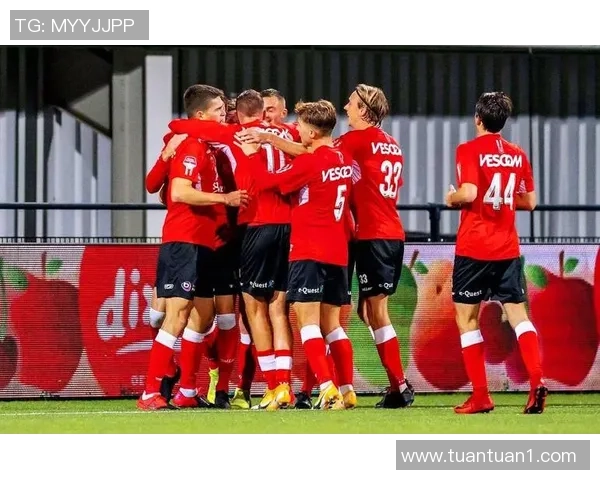 荷乙阿尔梅勒城与奥斯激战成和比赛结果引发热议